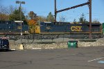 CSX 407 on M409